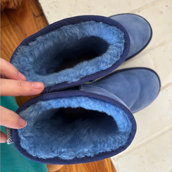 Short UGG boots | Size 7 - Picture 9 of 11